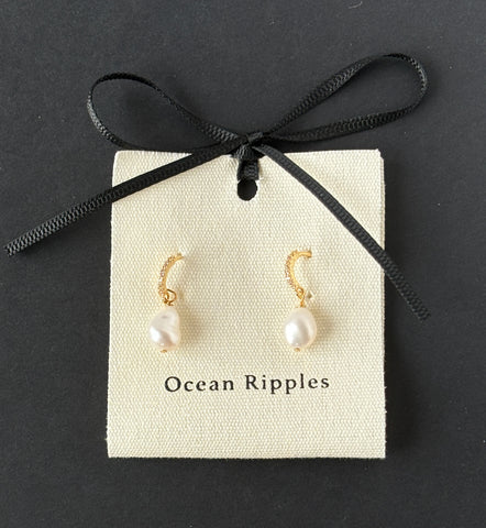Ocean Ripples Pearl Vintage Earrings 1486