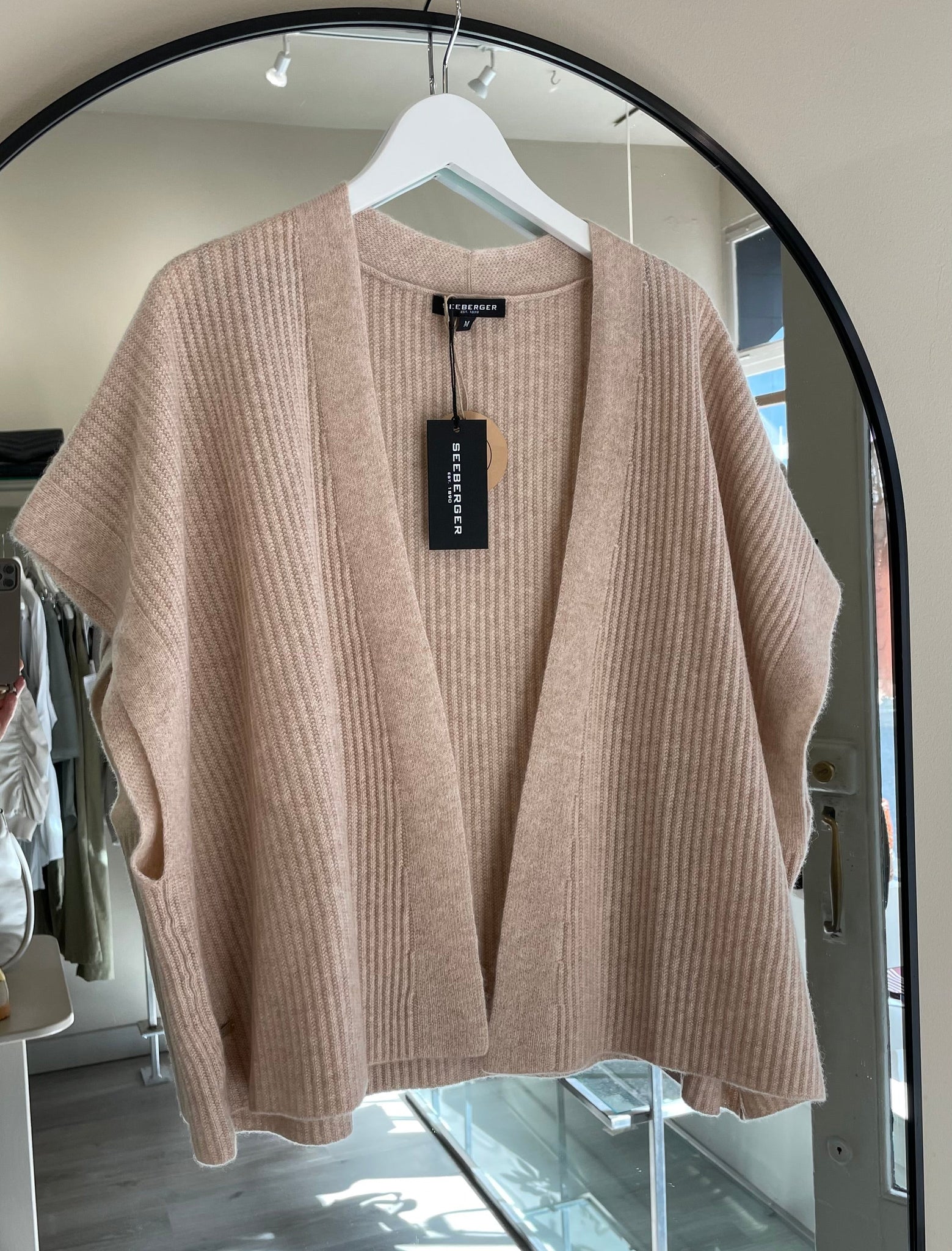 Seeberger Cashmere Short Sleeve Vest in Sand 19592-0