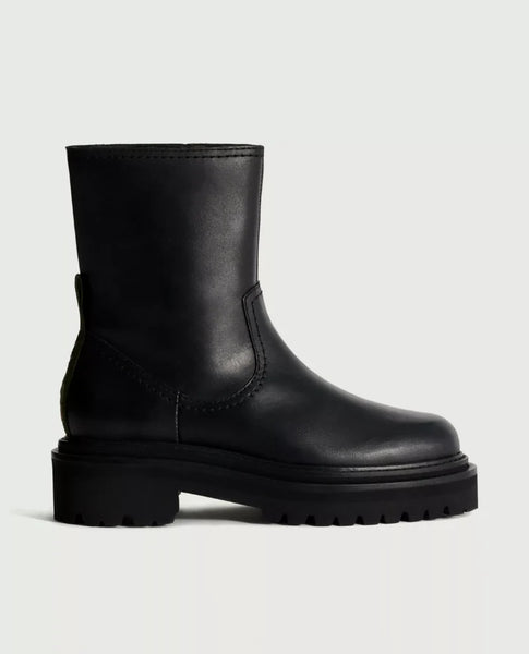 Hoff Office Leather Boots in Black