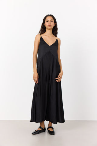 Levete Room Estel Dress in Black, slip Dress, Wear jumper over