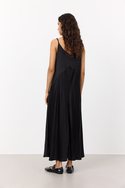 Levete Room Estel Dress in Black