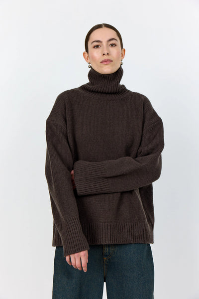 Levete Room Perle 3 Pullover in After Dark