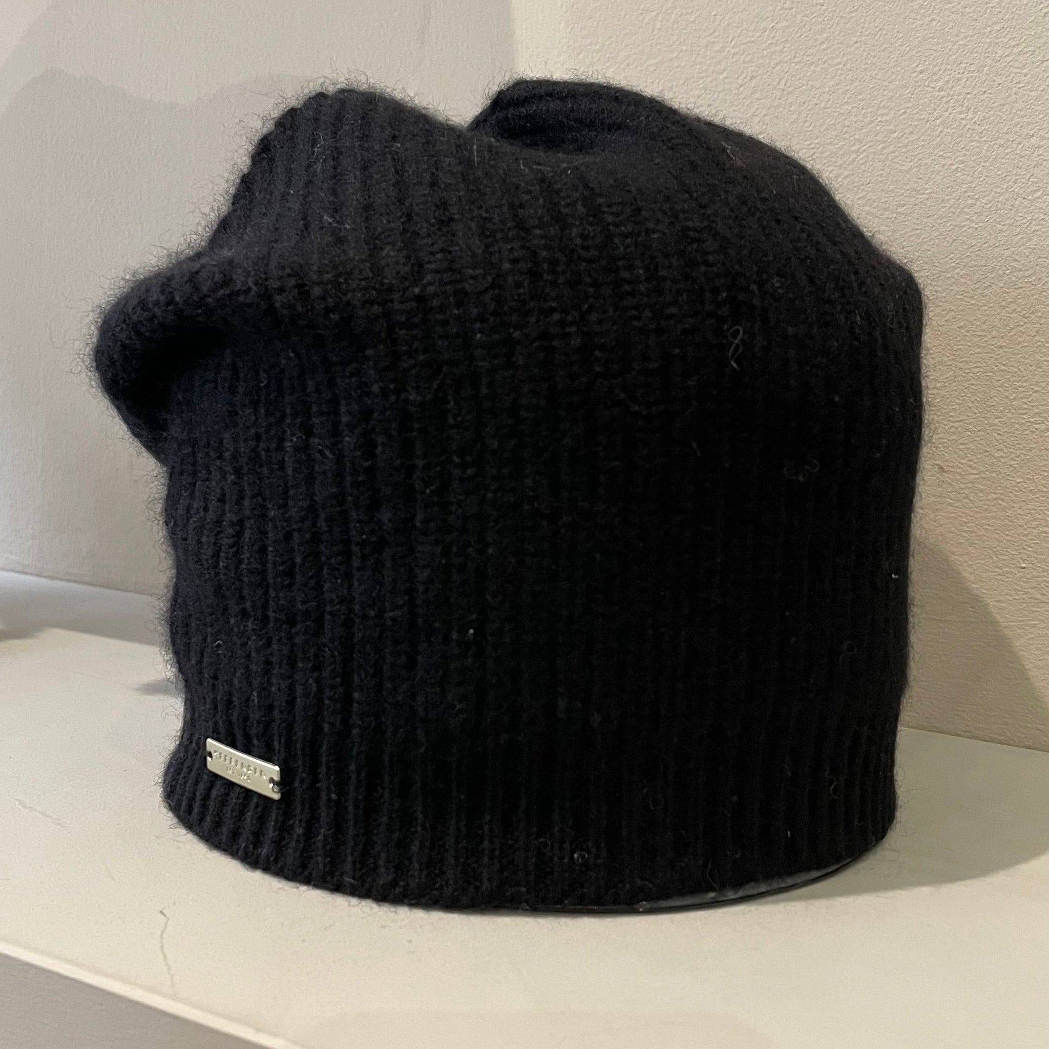 Seeberger Cashmere Headsock Hat in Black 18604-0