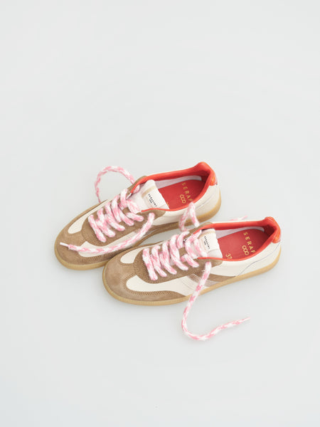 Serafini Copenhagen Vintage Trainer in Cream Leo Brown Pair of sneakers with pink laces on a light gray background