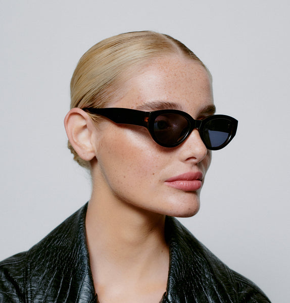 A.Kjaerbede Winnie Sunglasses in Black