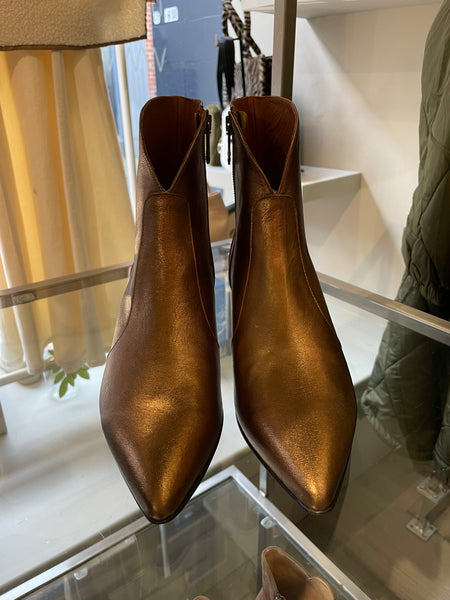 Dansi Metallic Ankle Boots in Bronze Leather