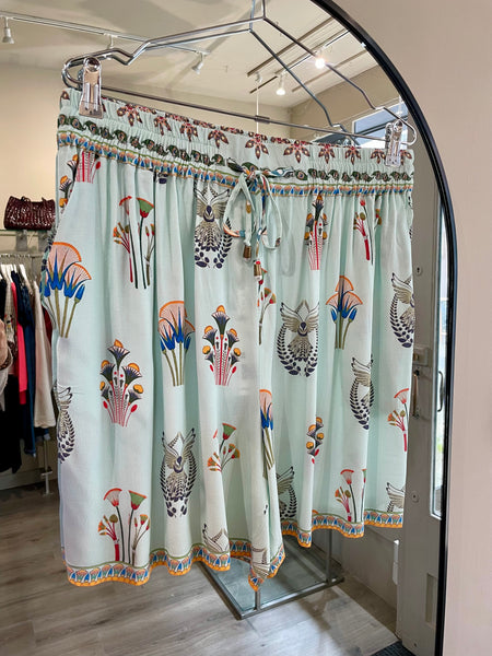 Inoa Clyde Shorts in Pistacia Vera/Aqua