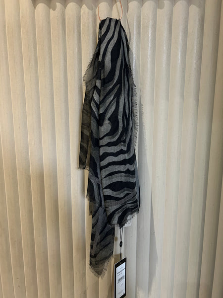 Riani Scarf in Ash Patterned