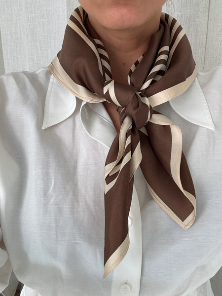 Lescarf Stripe silk Mocha mousse 65cm