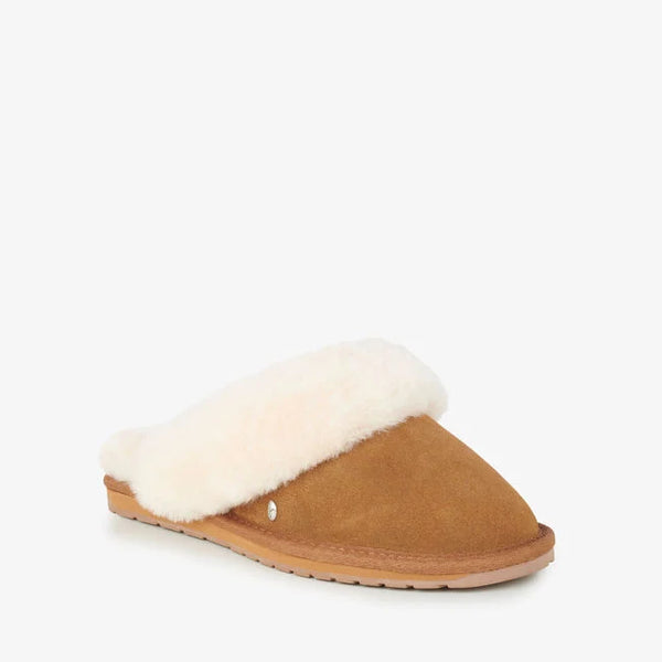 Emu Australia Jolie in Chestnut W10015 Brown slipper with white fur lining on a white background