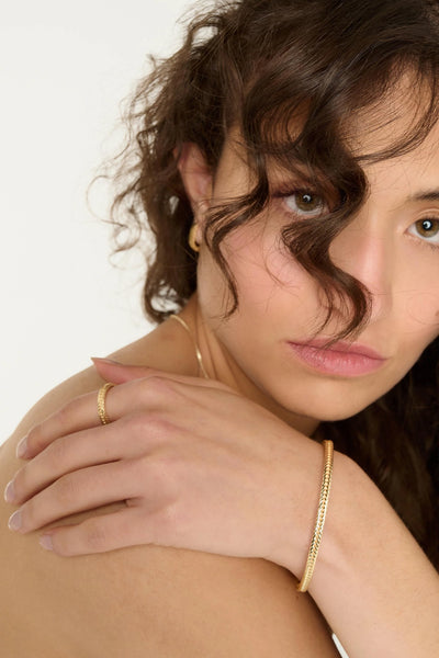 Tutti Woven Bangle in Gold