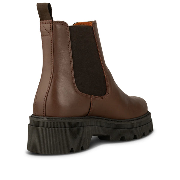 Shoe the Bear Sanna Chelsea Boots in Brown