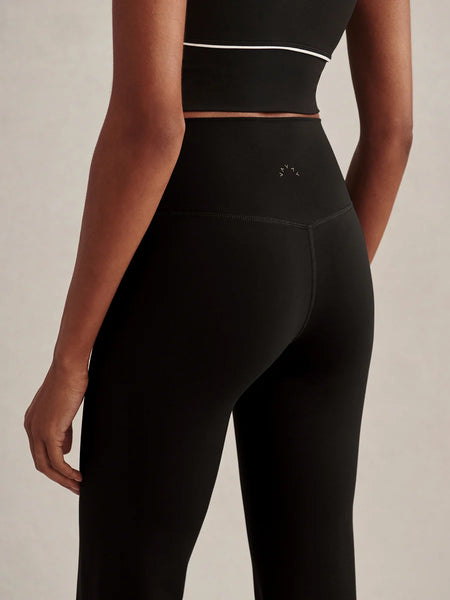 Varley Always Flare Legging 32" in Black