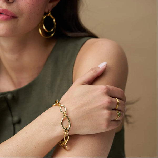 Orelia Organic Link Chain T-Bar Bracelet in Gold ORE40532
