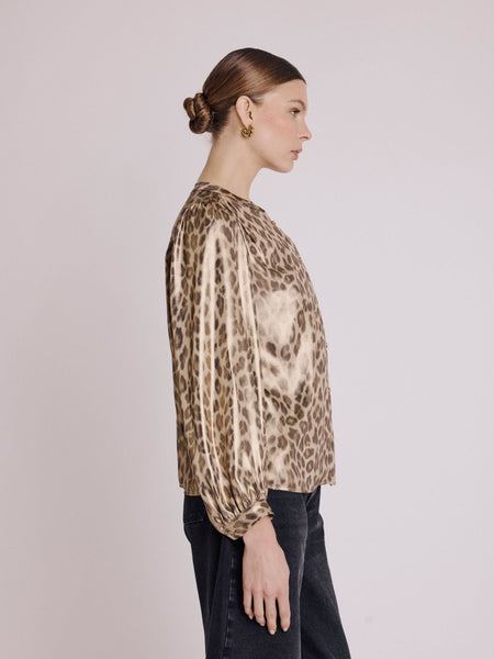 Berenice Manche Blouse in Leopard