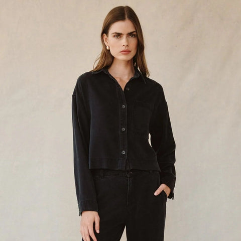 Bella Dahl Crop Pocket Button Down Tencel Top in Dark Graphite Wash