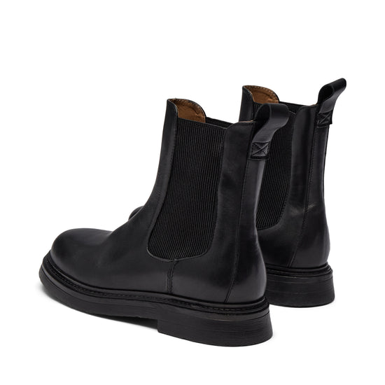 Pavement Margot Buffalo Boot in Black