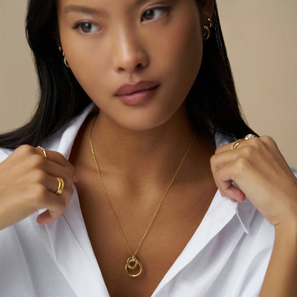 Orelia Interlocking Open Circle Necklace in Gold ORE40038