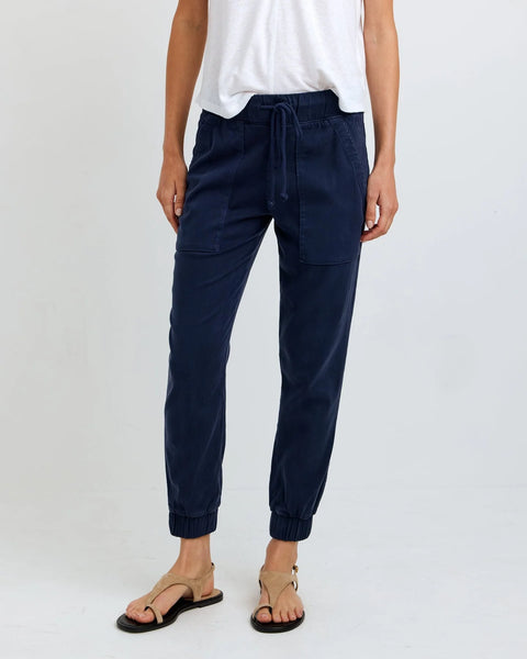 Bella Dahl Pocket Tencel Jogger in Endless Sea