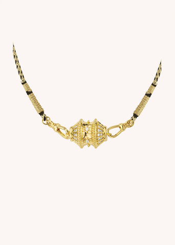 Elevate your style with the MYA-BAY Shiny Big Talisman necklace. Crafted with 24-carat gold plating and adorned with traditional Indian stones, this versatile accessory adds a touch of charm to any look. Its dual clasps allow for easy adjustment and can be worn two ways, offering a quick style change.

CO-329 G