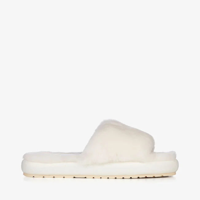 Emu Australia Mckay Slippers in Natural, sheepskin