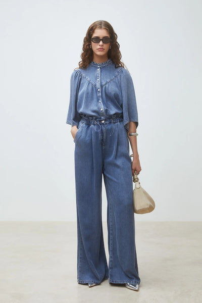 Suncoo Louise Buttoned Denim Blouse in Bleu Jeans